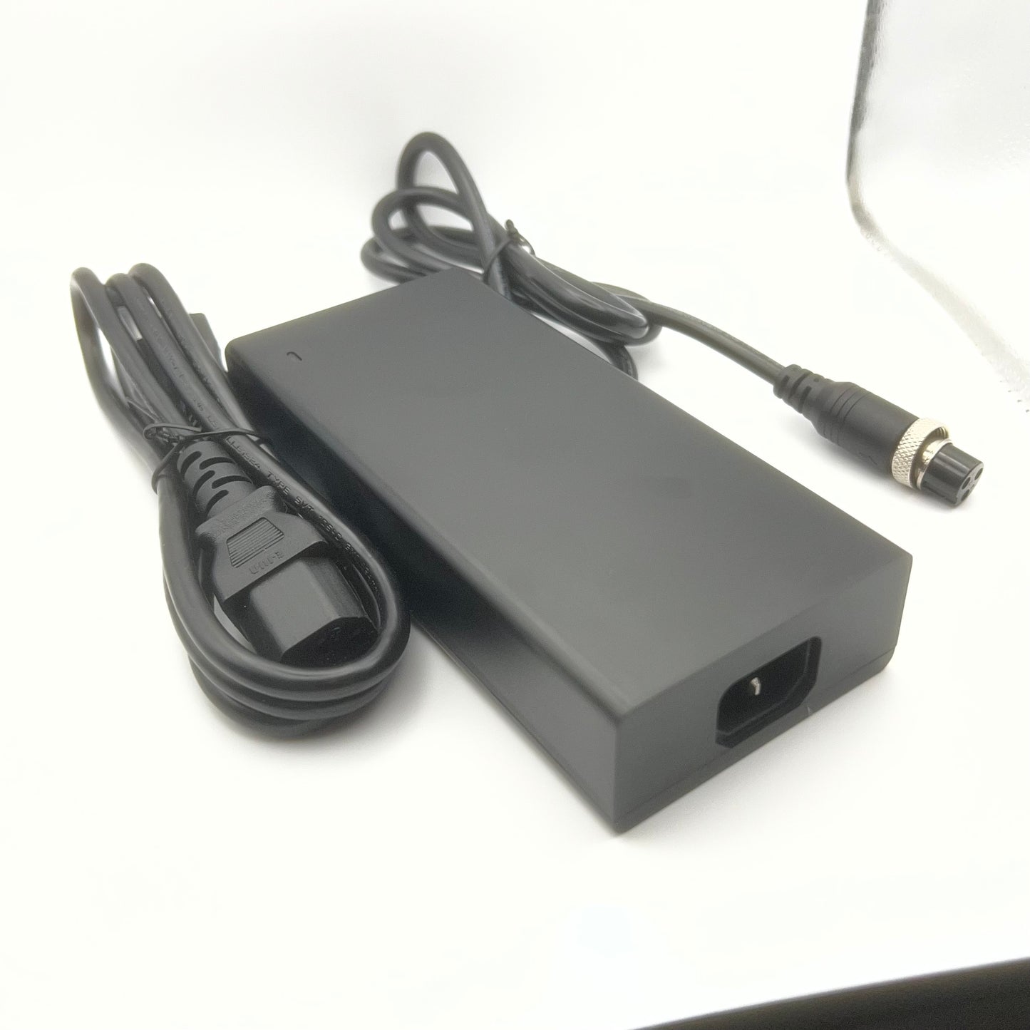 **PREORDER** Carve Fanless Household Charger